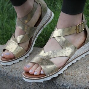 The QU AINT sandal by Diba.Tribe. New in box